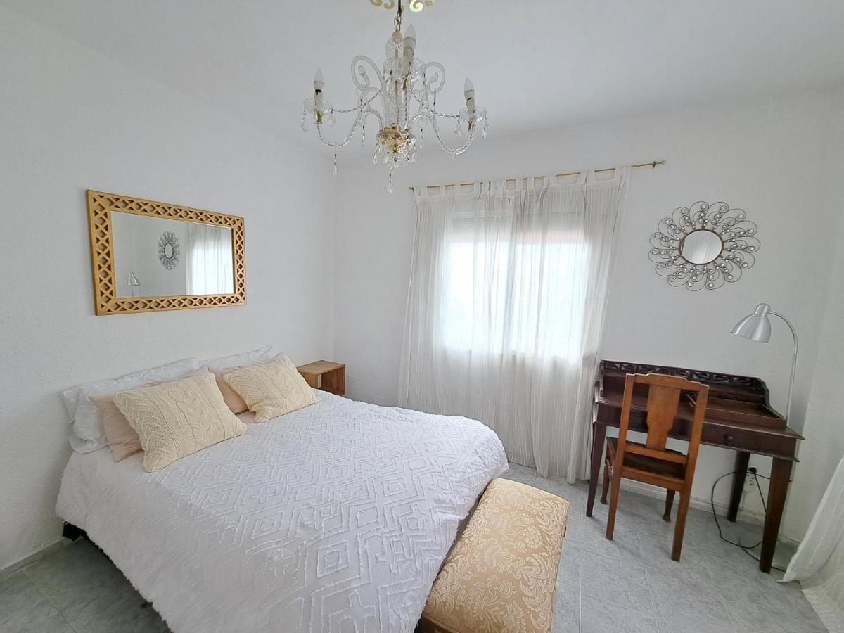 Apartamento Acogedor Con Wifi Valencia Bagian luar foto