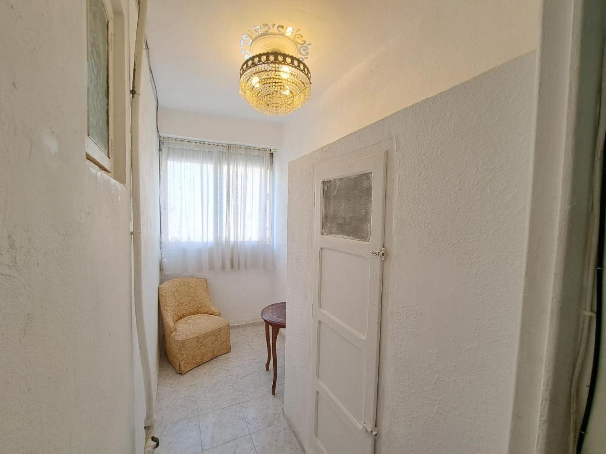 Apartamento Acogedor Con Wifi Valencia Bagian luar foto