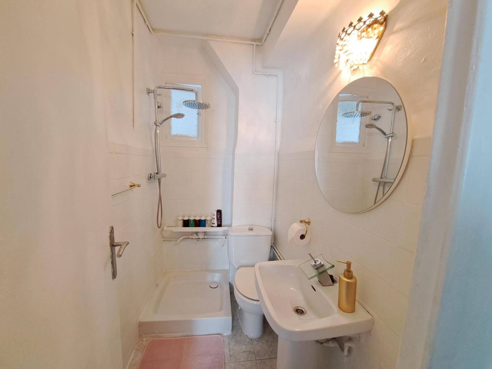 Apartamento Acogedor Con Wifi Valencia Bagian luar foto