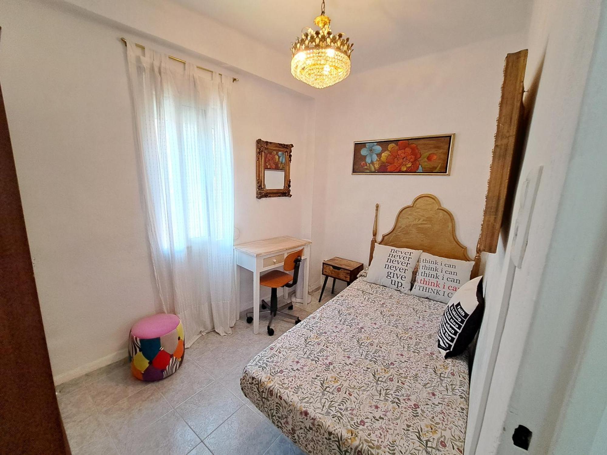 Apartamento Acogedor Con Wifi Valencia Bagian luar foto