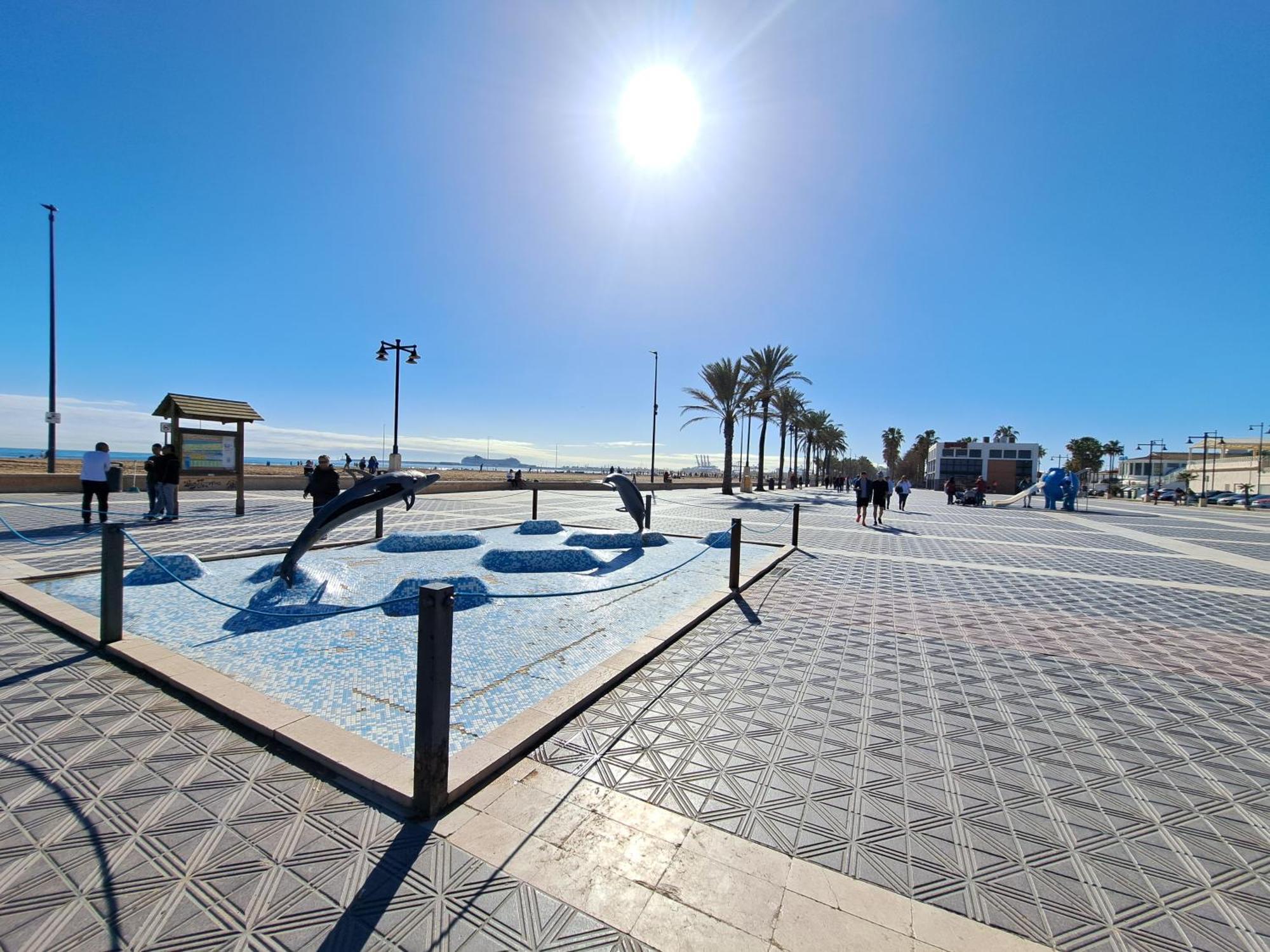 Apartamento Acogedor Con Wifi Valencia Bagian luar foto